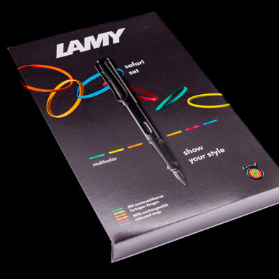 Outer box for the LAMY Safari Multi Fountain Pen in glossy black.