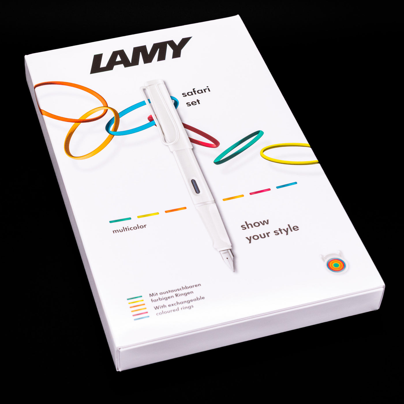 Outer box for the LAMY Safari Multi Fountain Pen in glossy white.