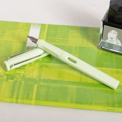 LAMY Safari Pastel Mint Glaze Fountain Pen