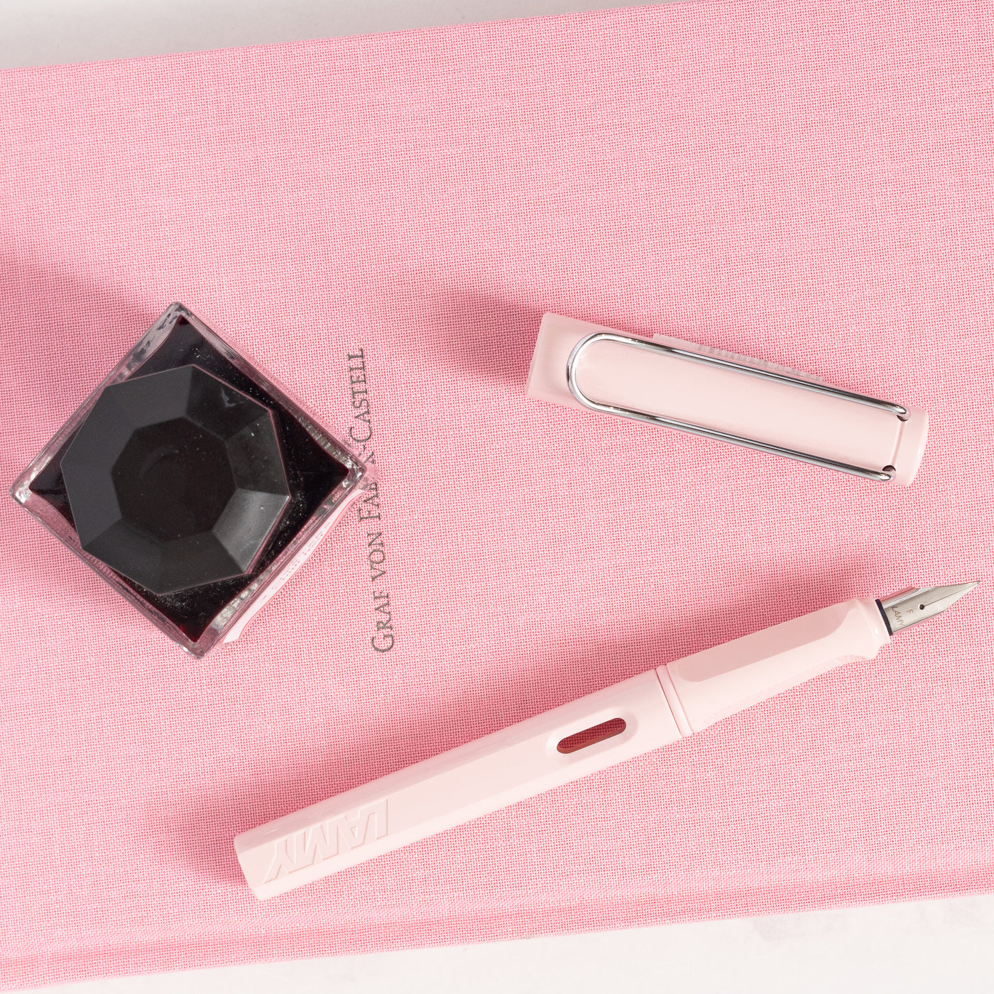 LAMY Safari Pastel Powder Rose Fountain Pen rare