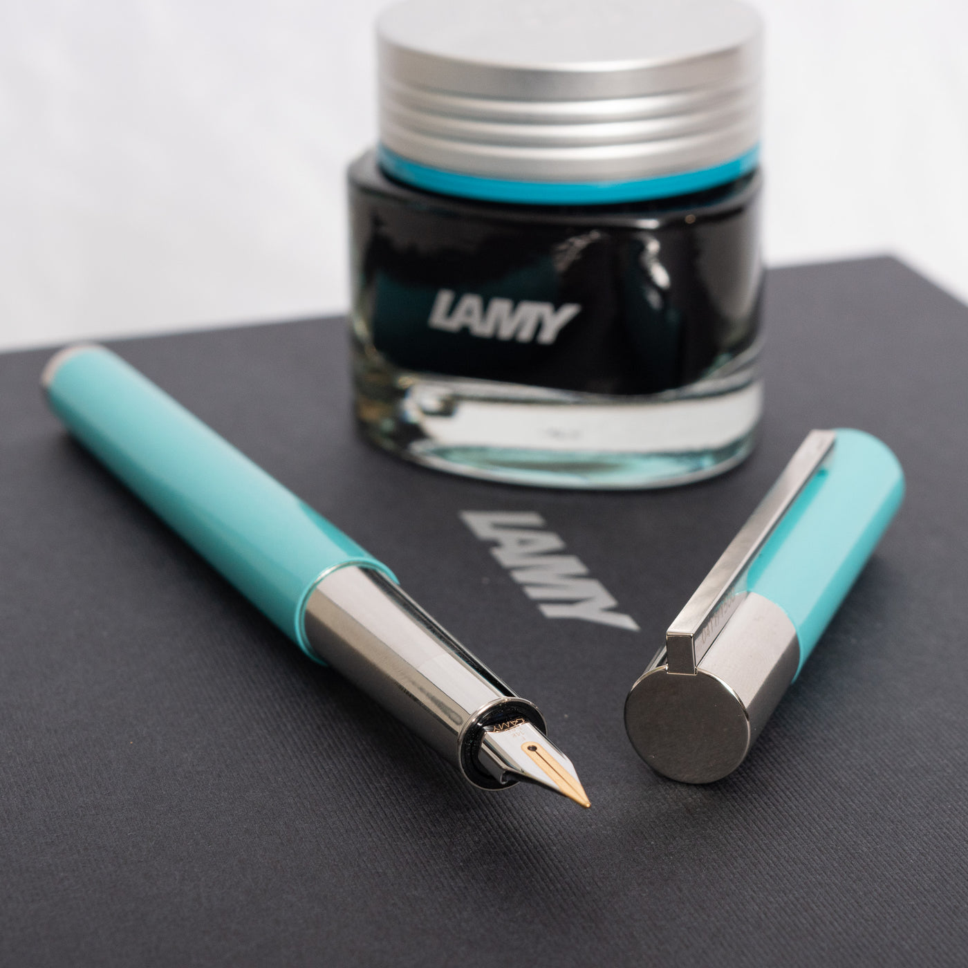 LAMY Scala Majestic Jade Fountain Pen Gift Set With Bottle of Ink