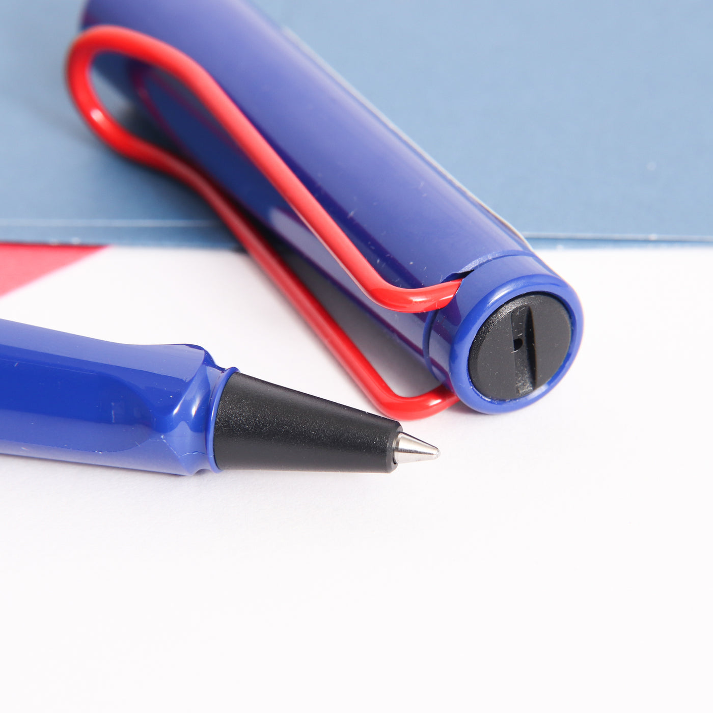 LAMY Safari Retro Blue & Red Rollerball Pen Tip Details