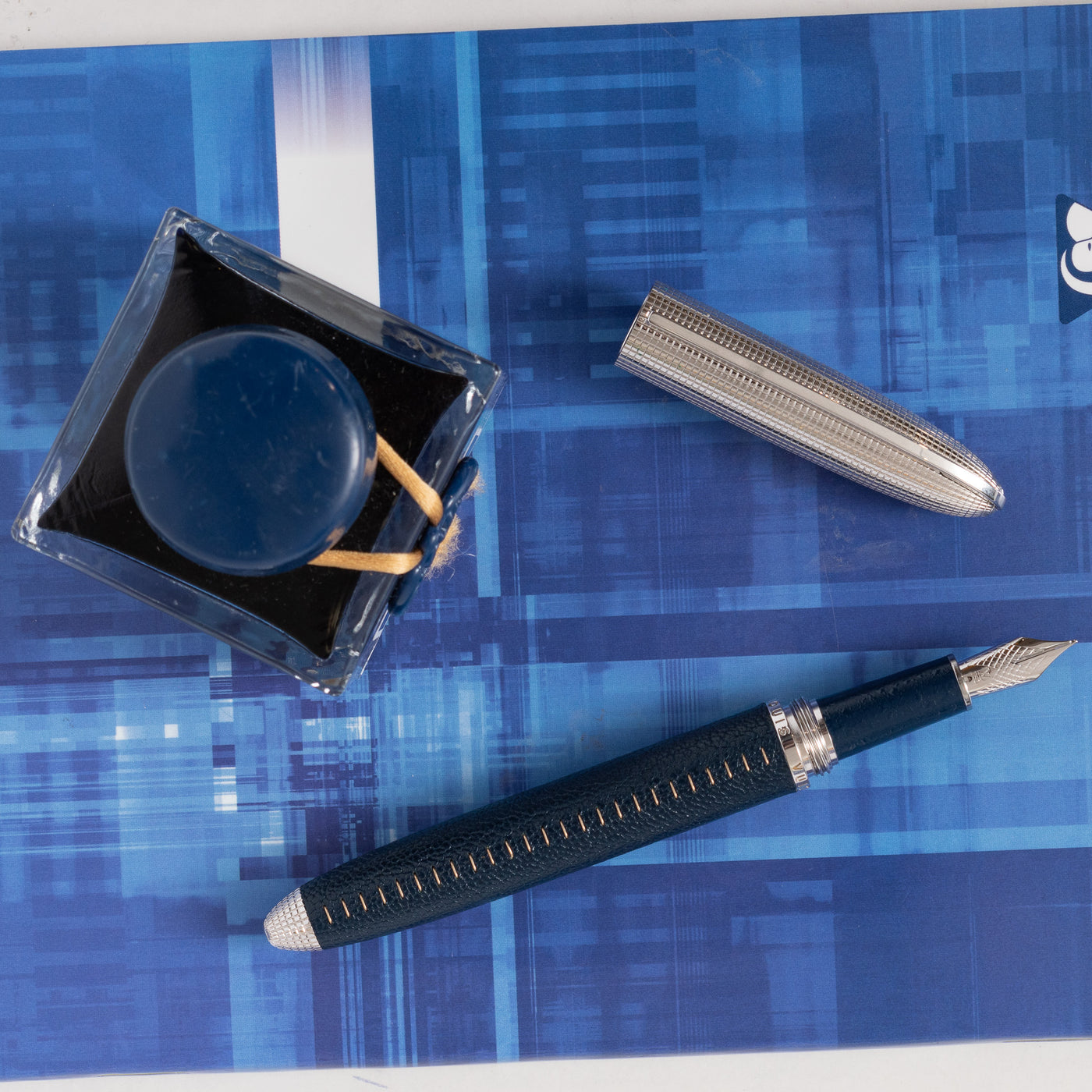 Louis Vuitton Doc Blue Leather & Palladium Fountain Pen - Preowned