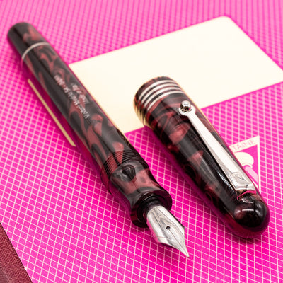 Molteni Modelo 54 Fountain Pen - Burgundy Acetate italian