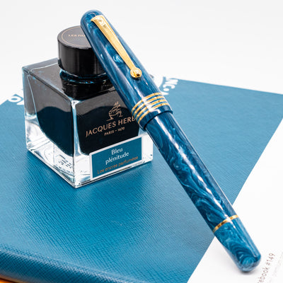Molteni Modelo 54 Fountain Pen - Capri Blue & Gold capped