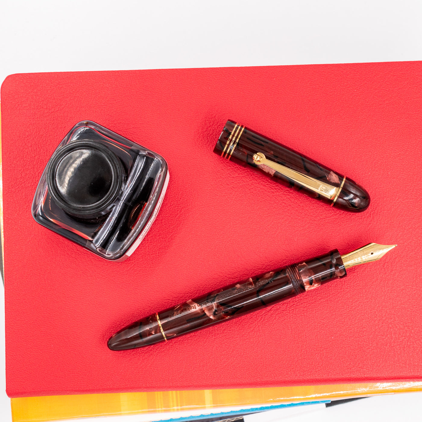 Molteni Modelo 55 Fountain Pen - Scarlet Red Celluloid gold trim