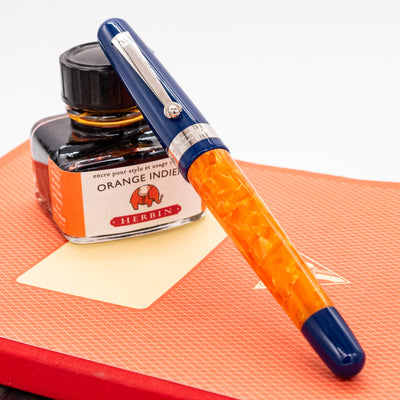 Molteni Modelo 57 Fountain Pen - Rhodium Trim capped