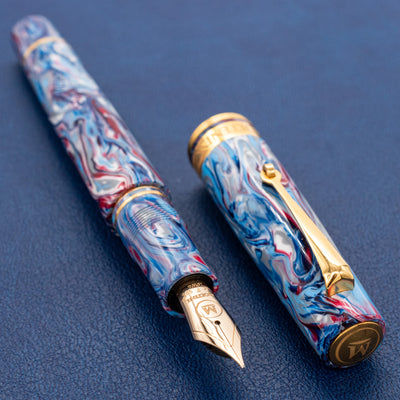 Molteni Modelo 66 Hydrangea Fountain Pen Gold Trim Italian