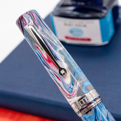 Molteni Modelo 66 Hydrangea Fountain Pen Rhodium Trim Cap