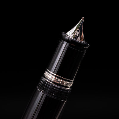 Shocasing the retractable nib on the Montblanc Boheme Jumbo Large Fountain Pen - Preowned.