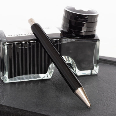 Montblanc Heritage Collection Rouge et Noir Baby Special Edition Ballpoint Pen Closed