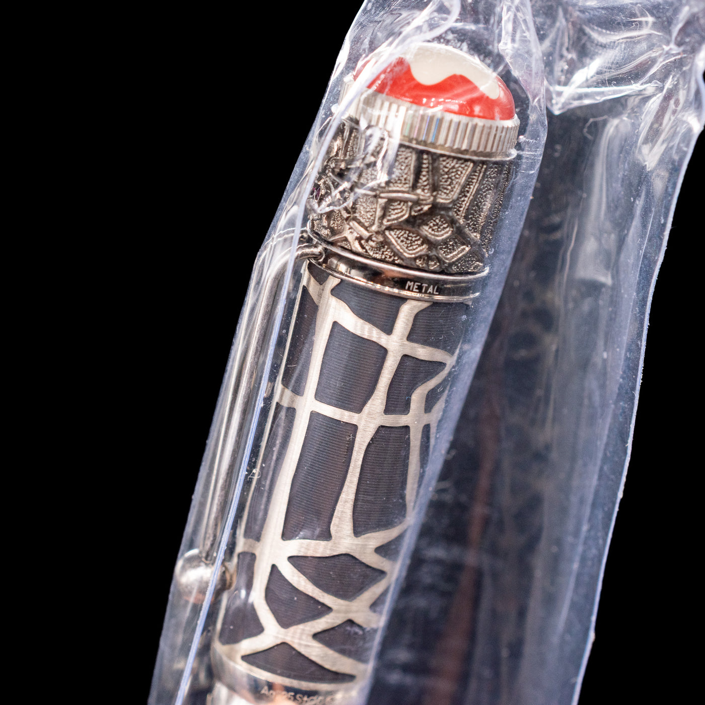 Close up on the Montblanc Heritage Route et Noir Spider Metamorphosis 1906 Fountain Pen - Preowned sealed.