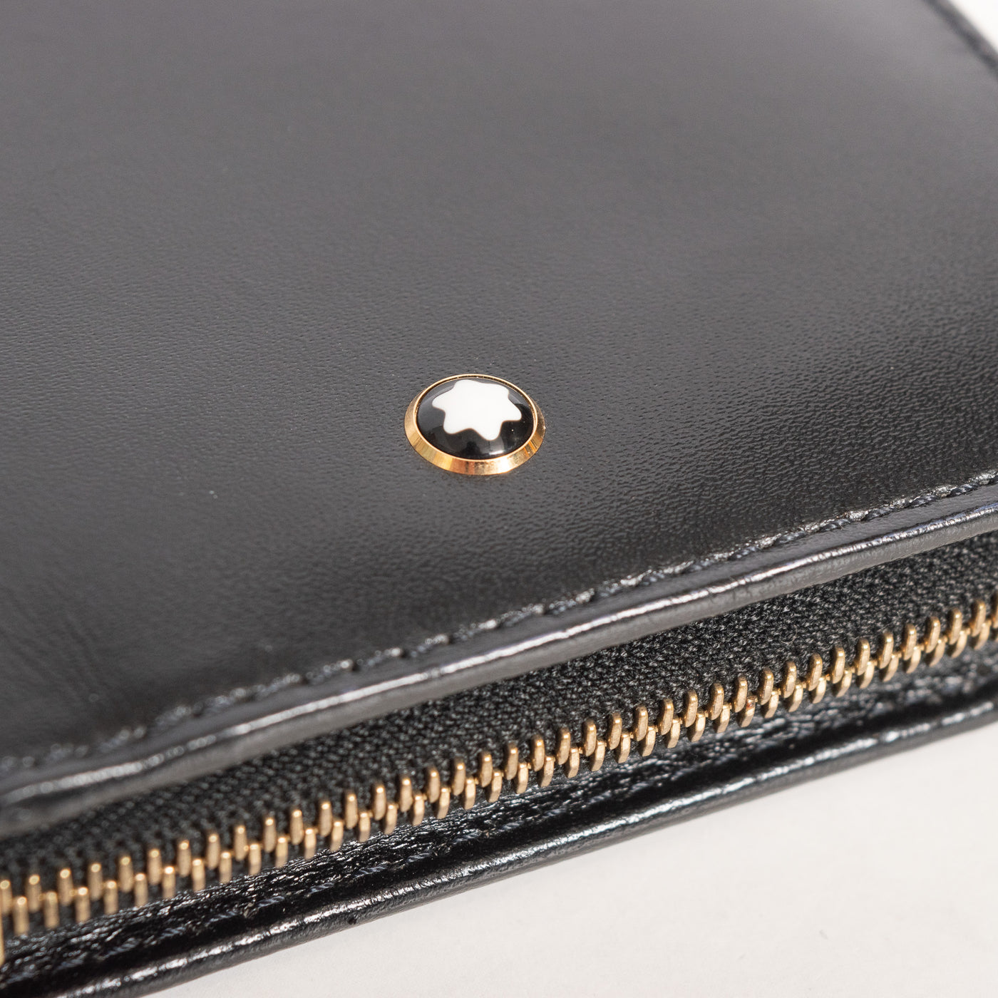 Montblanc Leather Goods Meisterstuck Small Black Leather Zip Around Organizer 14075 - Preowned Star Logo