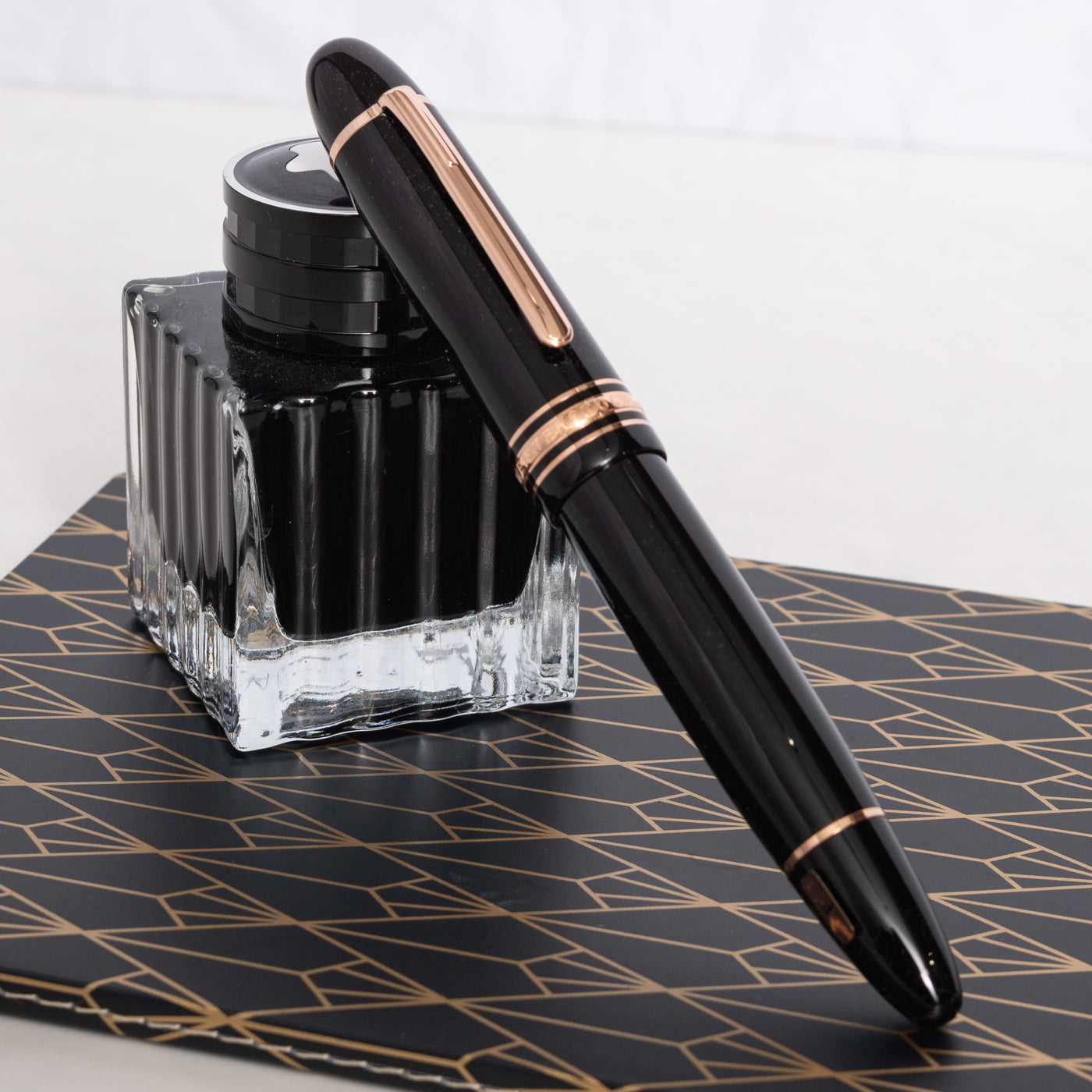 Montblanc Meisterstuck 149 Rose Gold Fountain Pen Capped