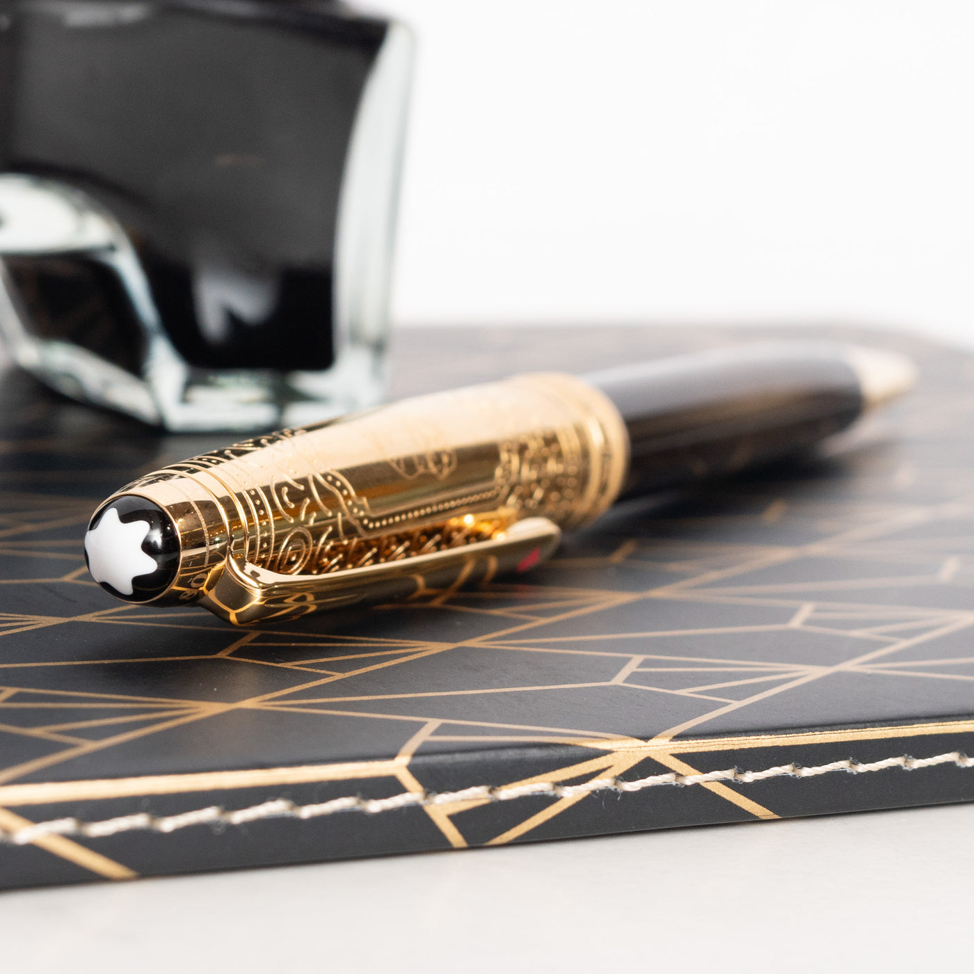 Montblanc Meisterstuck 164 Around the World in 80 Days Year 2 Doue Classique Ballpoint Pen Cap Top