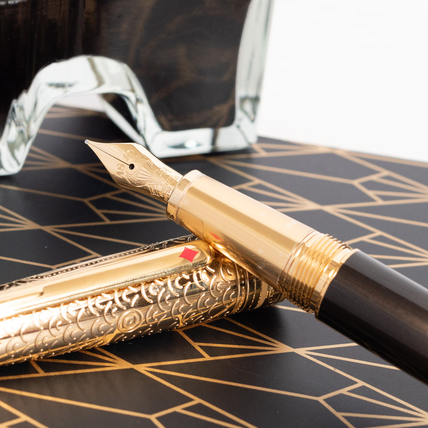 Montblanc Meisterstuck Around the World in 80 Days Year 2 Doue Classique Fountain Pen 14k Gold Nib