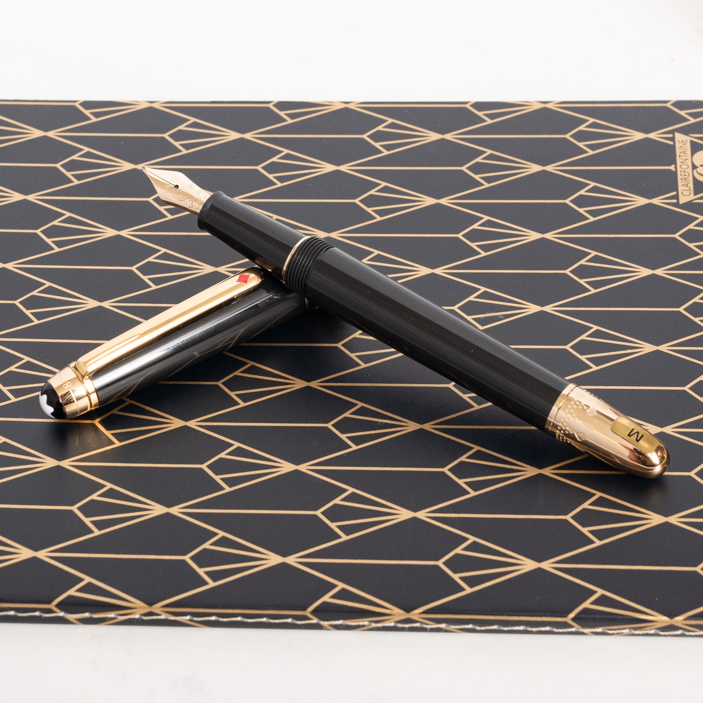 Montblanc Meisterstuck Around the World in 80 Days Year 2 Classique Fountain Pen Brown Gold