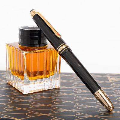 Montblanc Meisterstuck Around the World in 80 Days Year 2 Classique Fountain Pen Capped