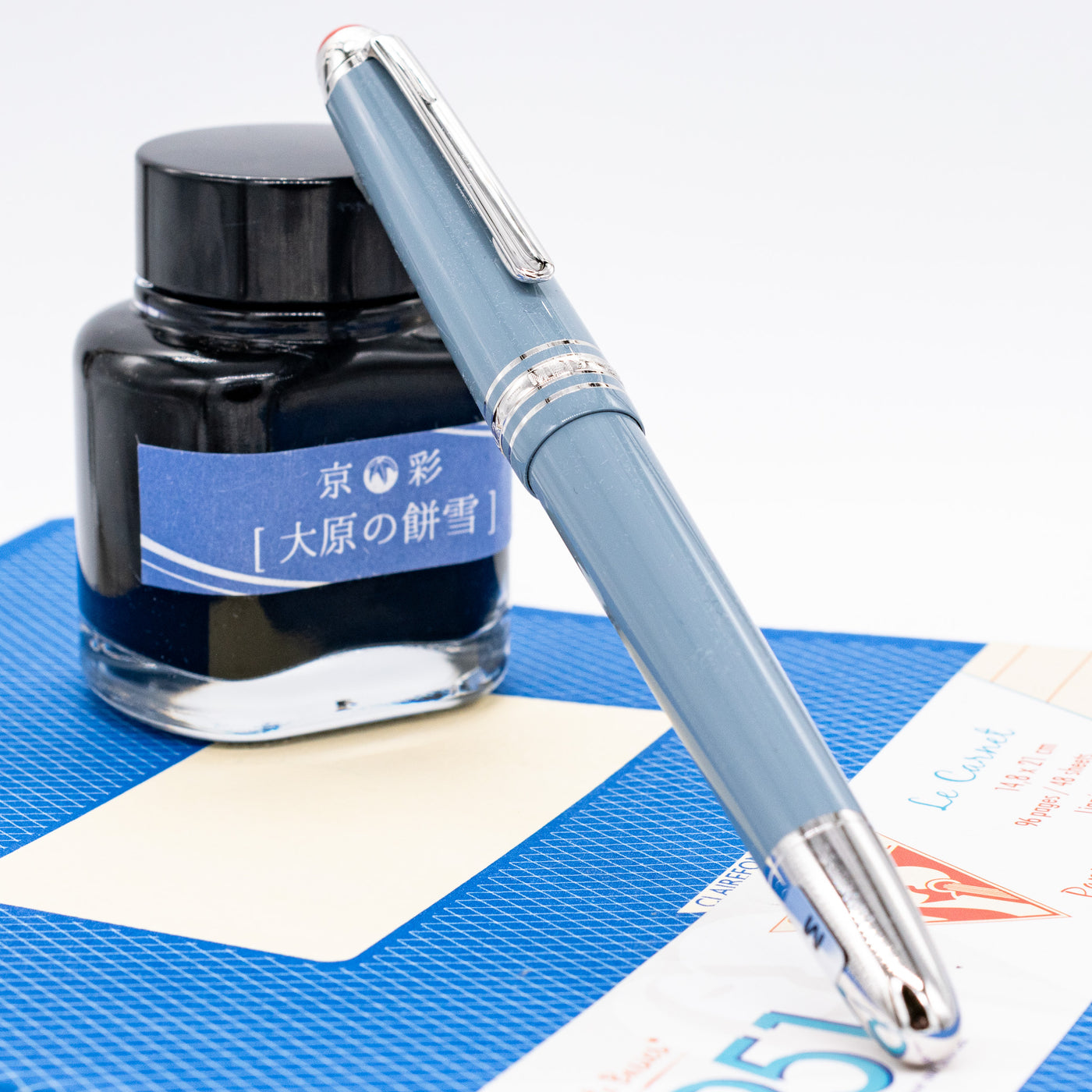 Montblanc Meisterstück x Olympic Heritage Chamonix 1924 Classique Fountain Pen capped