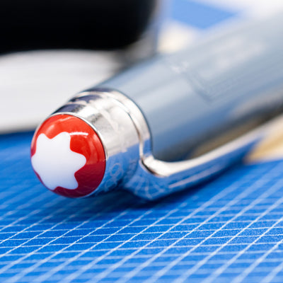 Montblanc Meisterstück x Olympic Heritage Chamonix 1924 Classique Fountain Pen coral cap top