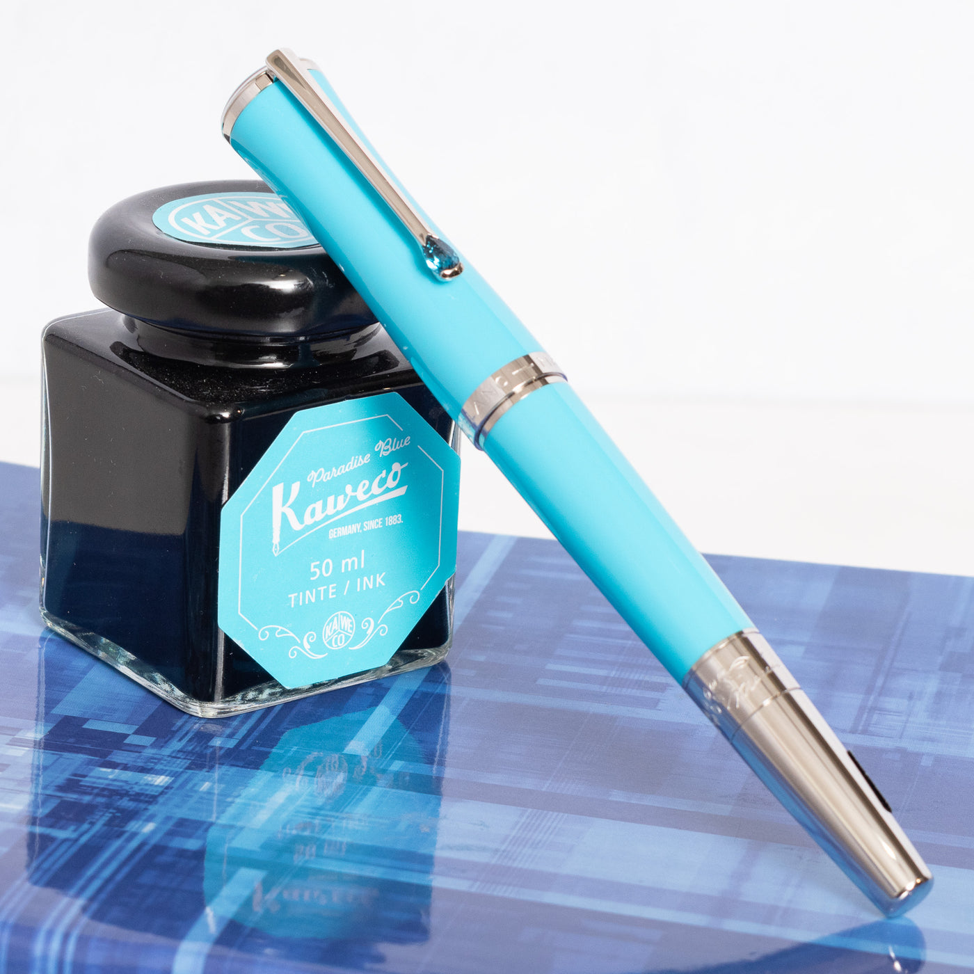 Montblanc Muses Maria Callas Fountain Pen Capped