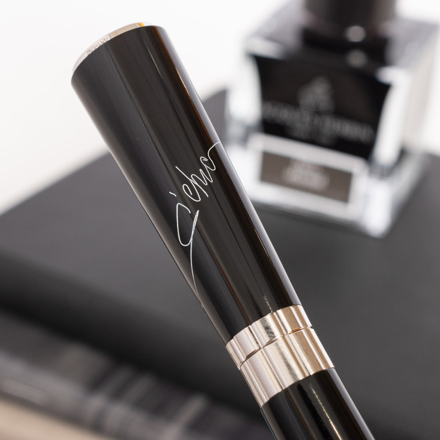 Montblanc Muses Marlene Dietrich Fountain Pen Signature