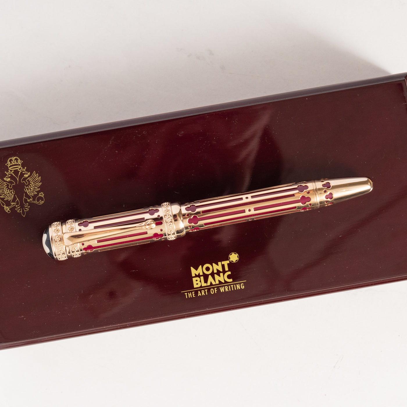 Montblanc Patron of Art Catherine the Great 4810 Fountain Pen capped