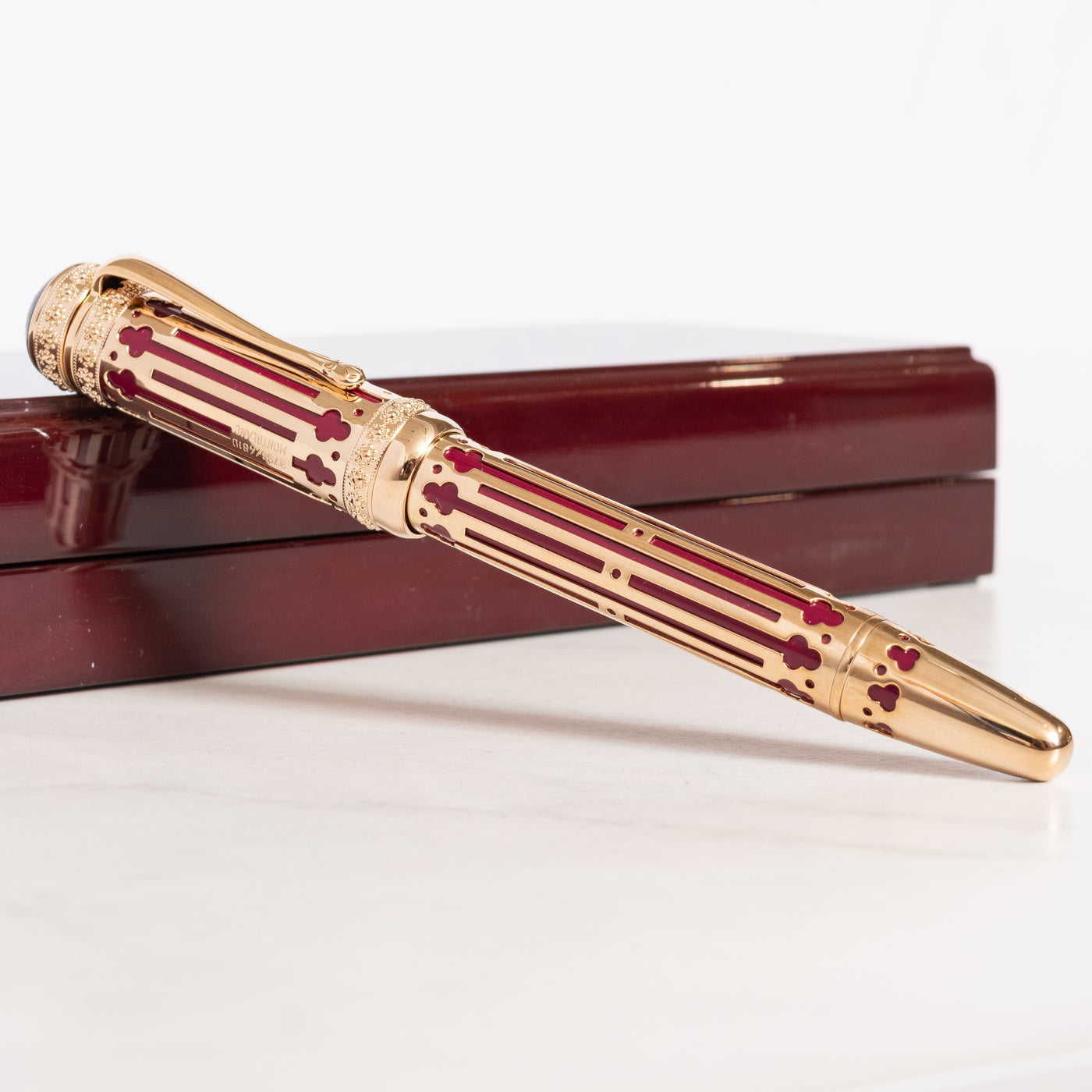 Montblanc Patron of Art Catherine the Great 4810 Fountain Pen red