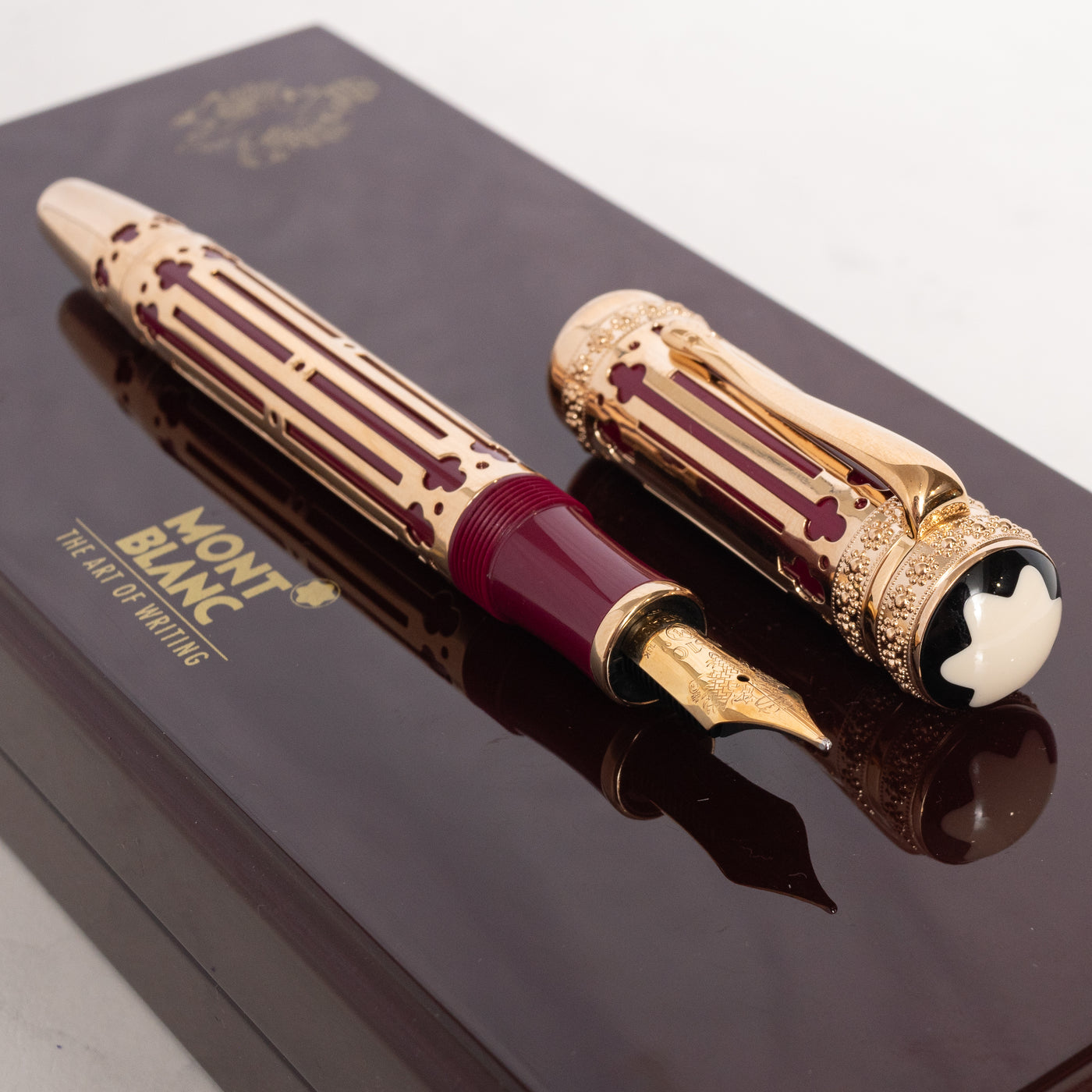 Montblanc Patron of Art Catherine the Great 4810 Fountain Pen