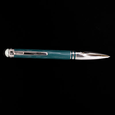 An overhead view of the Montblanc Starwalker Doue Ballpoint Pen - Polar Green.