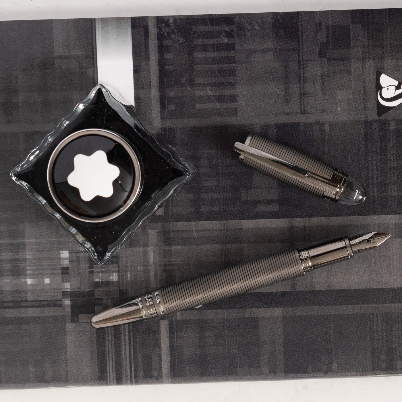 Montblanc Starwalker Midnight Black Metal Fountain Pen silver