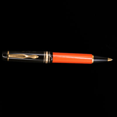 An overhead view of the Montblanc Writer's Edition Ernest Hemingway Ballpoint Pen - Preowned activated.