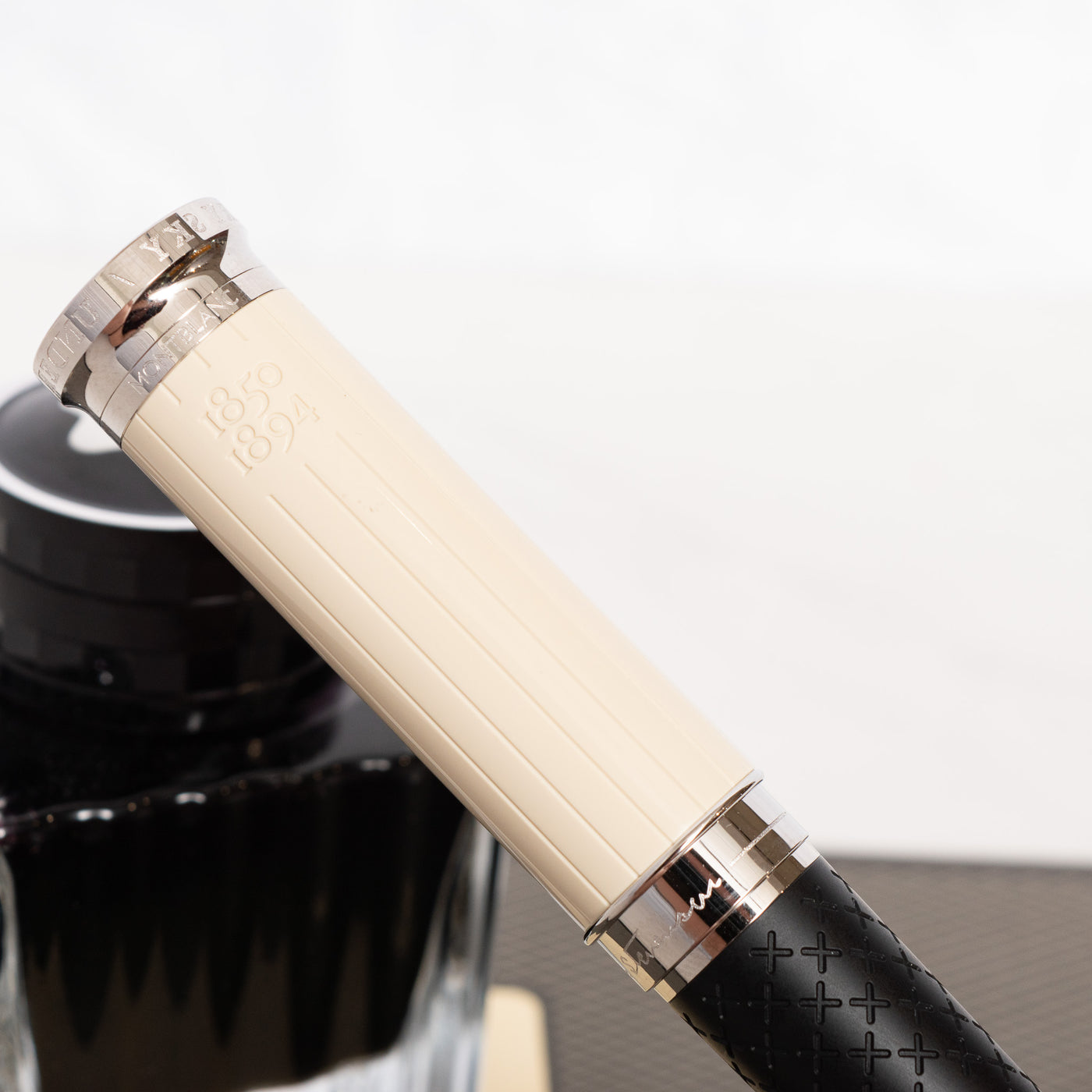 Montblanc Writer's Edition Homage to Robert Louis Stevenson Fountain Pen Engraved Cap