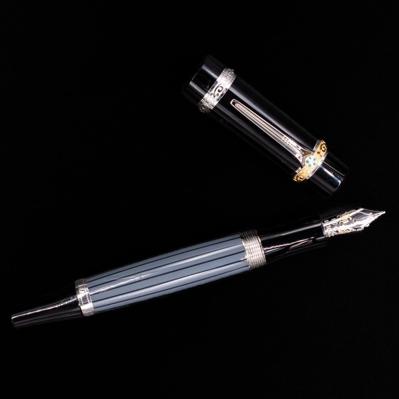 An overhead view of the Montblanc Writer's Edition Honore de Balzac Fountain Pen - Preowned uncapped.