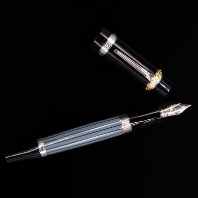 An overhead view of the Montblanc Writer's Edition Honore de Balzac Fountain Pen - Preowned uncapped.
