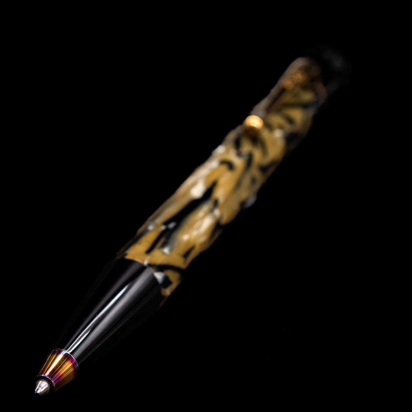 A full view of the Montblanc Writer's Edition Oscar Wilde Ballpoint Pen - Preowned with a focus on the activated tip.
