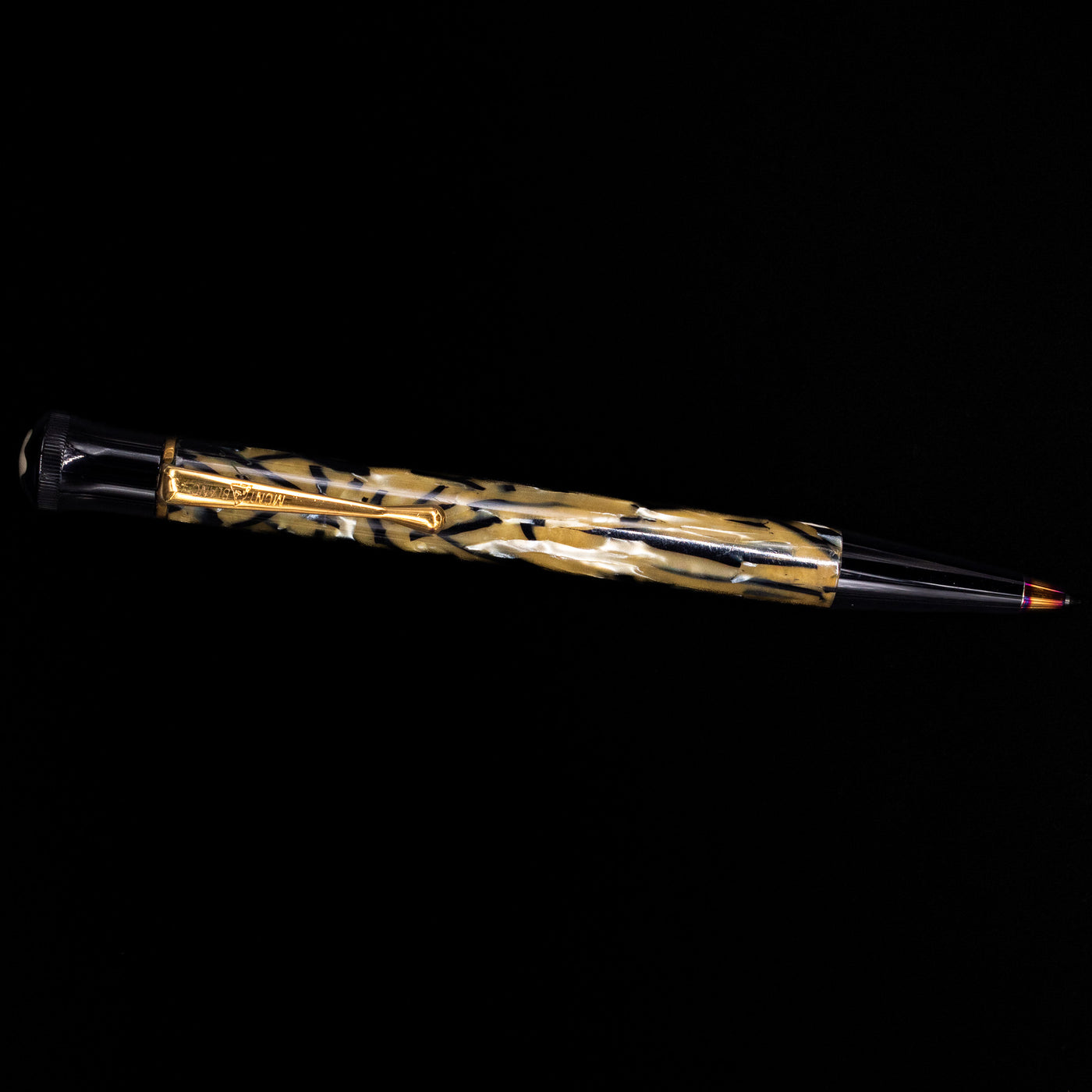 An overhead view of the Montblanc Writer's Edition Oscar Wilde Ballpoint Pen - Preowned activated.