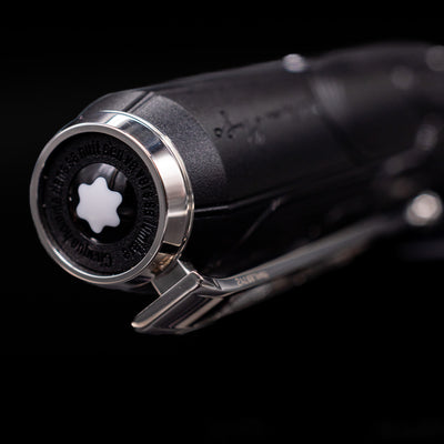 Zoomed-in view of the top of the cap with the finial on the Montblanc Writer's Edition Victor Hugo Limited Edition Ballpoint Pen.