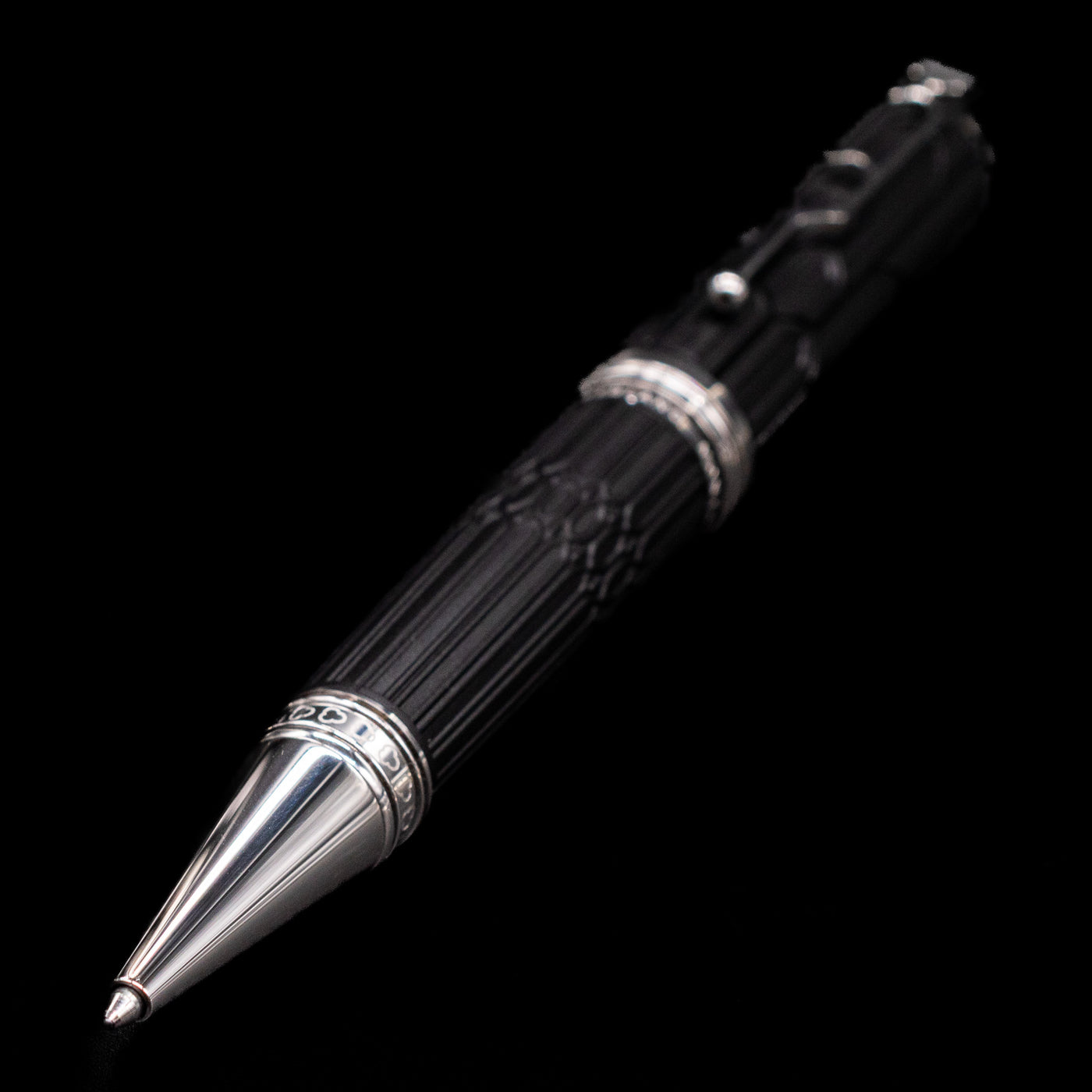 A full view of the Montblanc Writer's Edition Victor Hugo Limited Edition Ballpoint Pen with a focus on the tip.