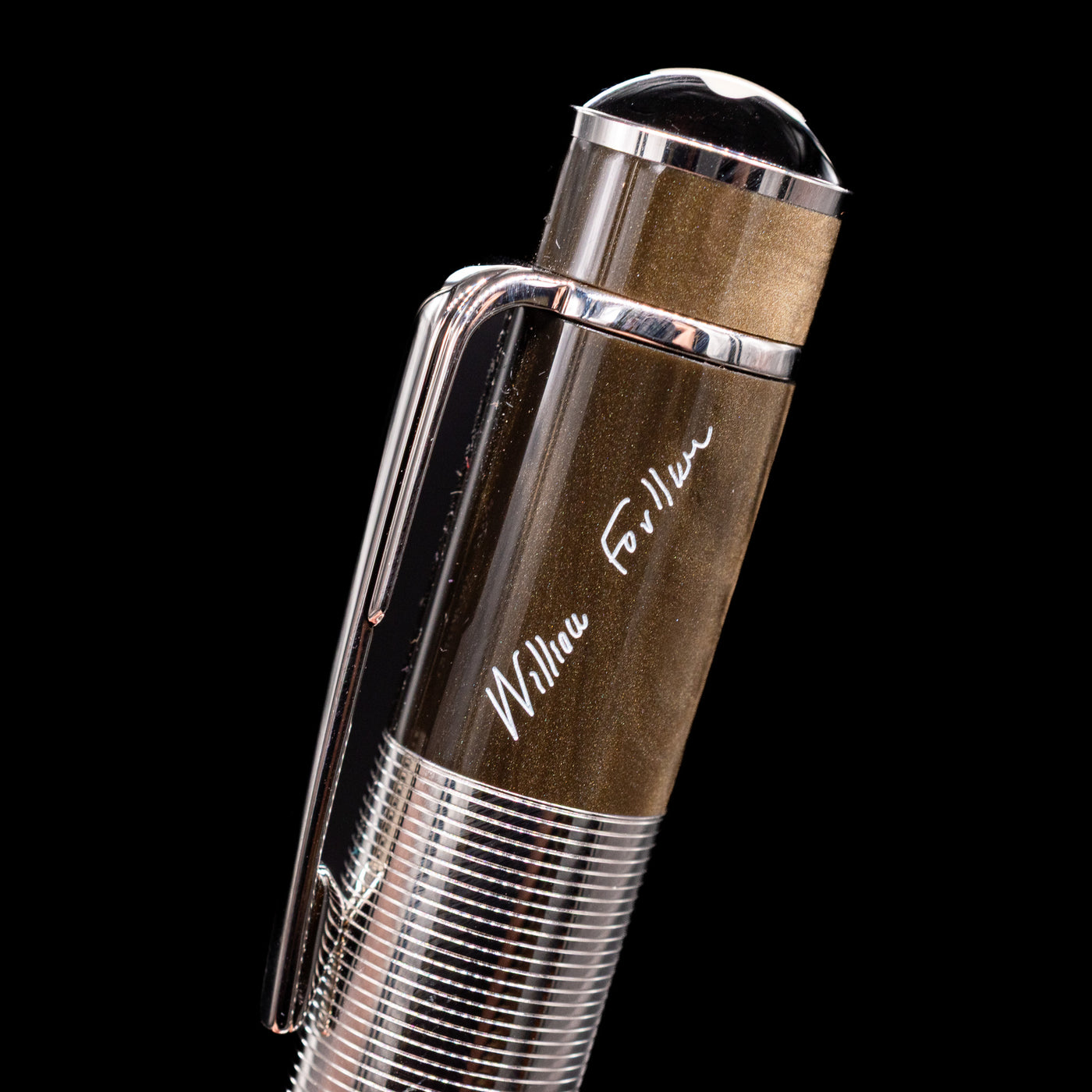 A zoomed-in shot of the writers signature on the body of the Montblanc Writer's Edition William Faulkner Fountain Pen - Preowned.