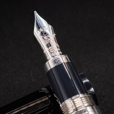 Montblanc Writer's Edition Leo Tolstoy Fountain Pen 18k gold nib