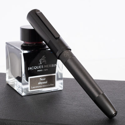 Montegrappa 007 James Bond Special Issue Fountain Pen Capped