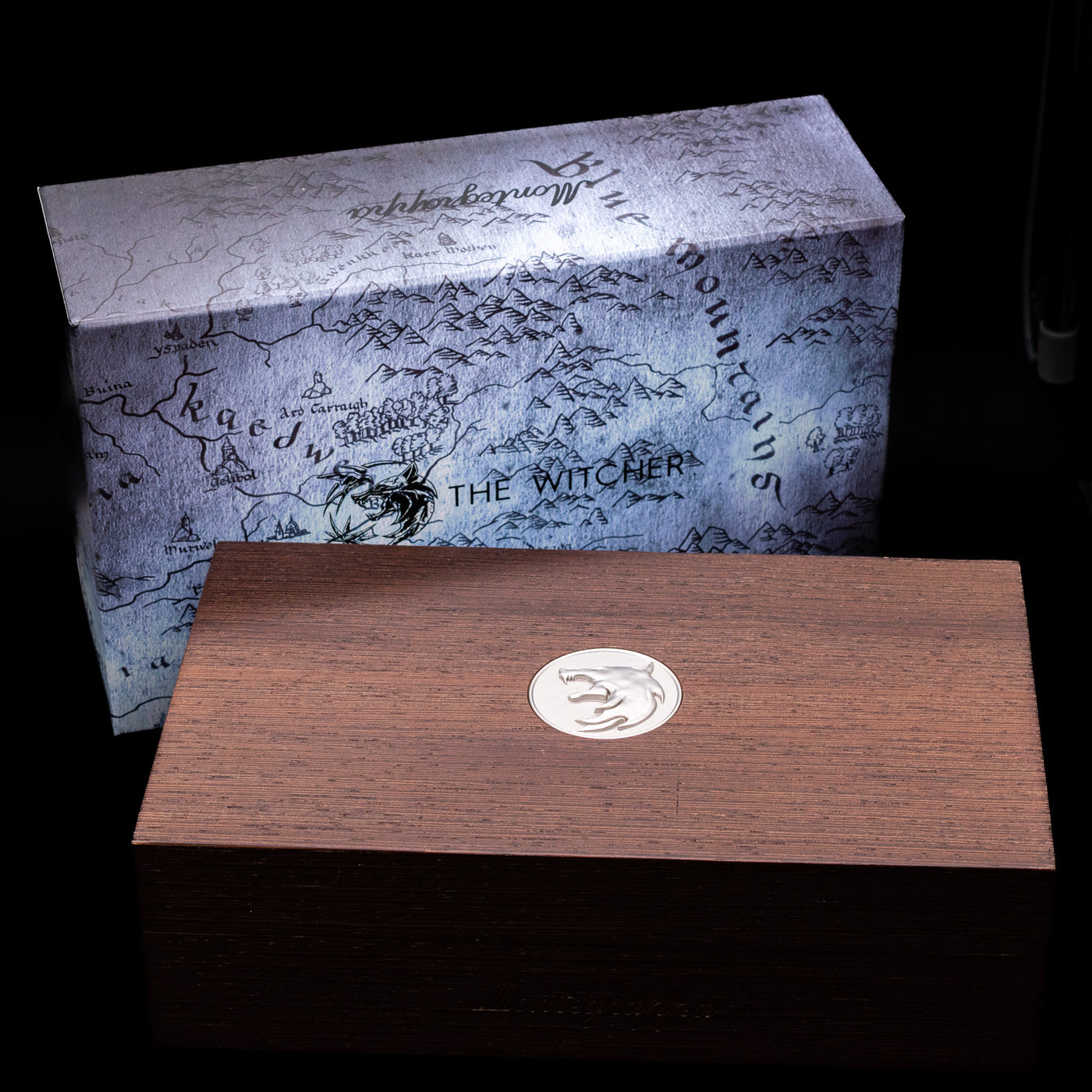 The inner and lacquered box on the Montegrappa The Witcher: Mutation Fountain Pen.