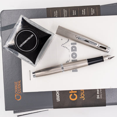 Monteverde Dakota Fountain Pen - Silver pocket pen