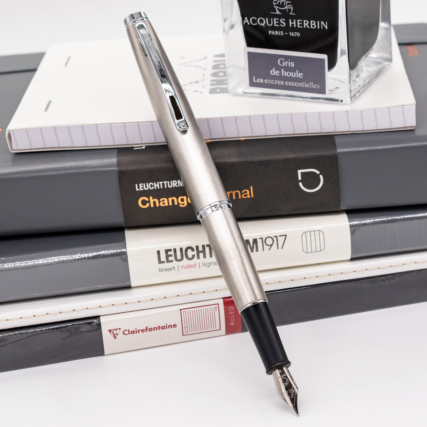 Monteverde Dakota Fountain Pen - Silver posted