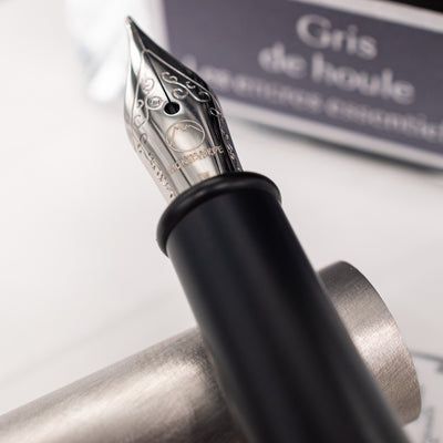 Monteverde Dakota Fountain Pen - Silver stainless steel nib