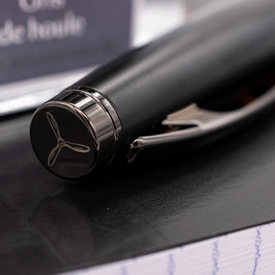 Monteverde Dakota Rollerball Pen - Black cap top