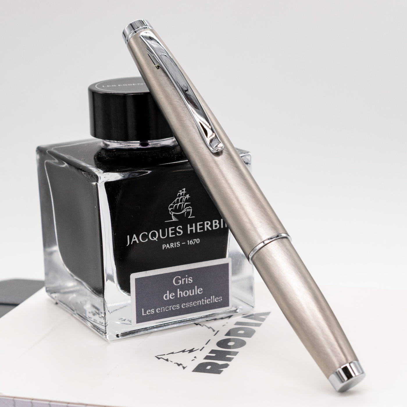 Monteverde Dakota Rollerball Pen - Silver capped