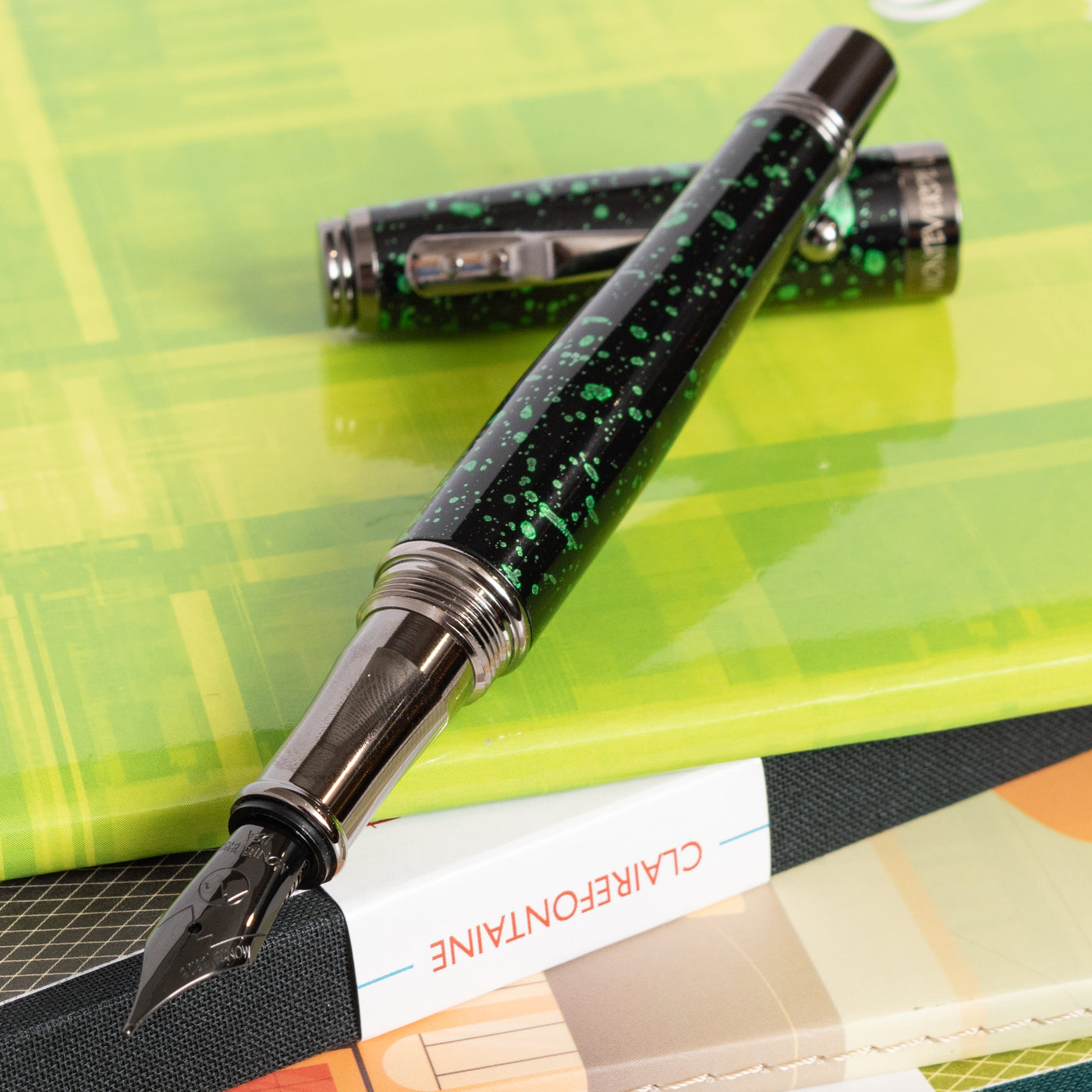 Monteverde Invincia Vega Starlight Green Fountain Pen Uncapped