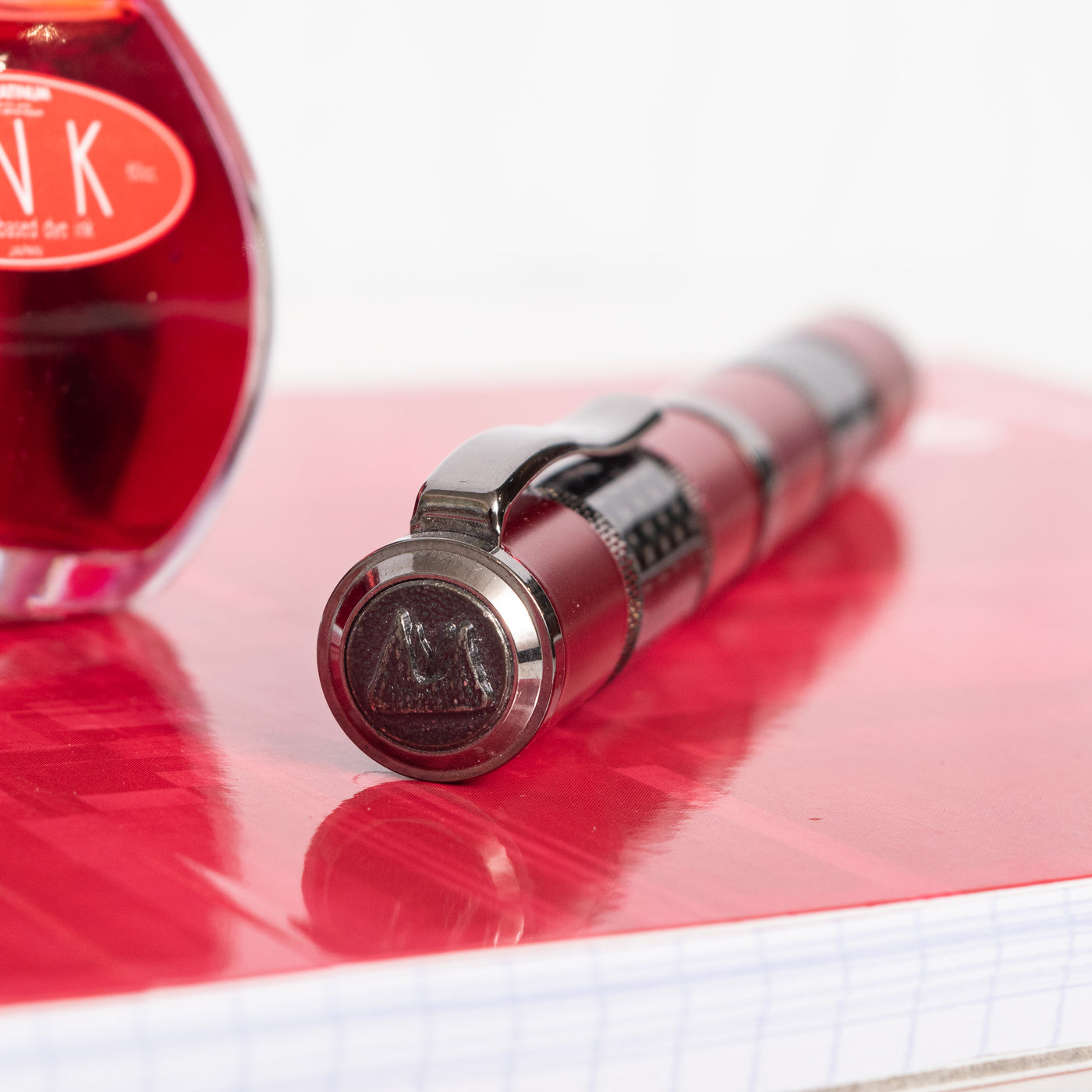 Sleek Metallic Monteverde Regatta Ballpoint - Carbon Fiber Accents, Twist Mechanism